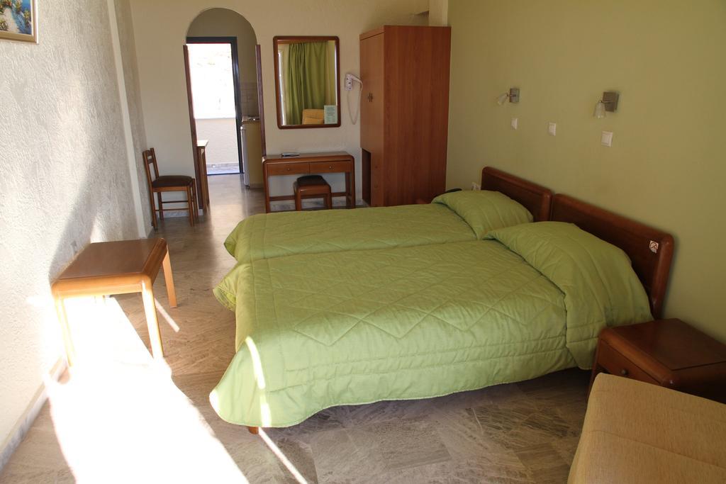 Hotel Philoxenia Masouri Oda fotoğraf